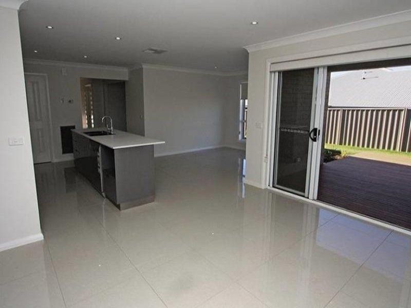 47 Kaloona Drive, Wagga Wagga NSW 2650