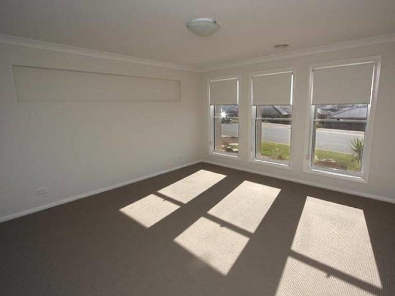 47 Kaloona Drive, Wagga Wagga NSW 2650