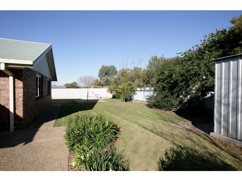 7 Corella Place, Estella NSW 2650