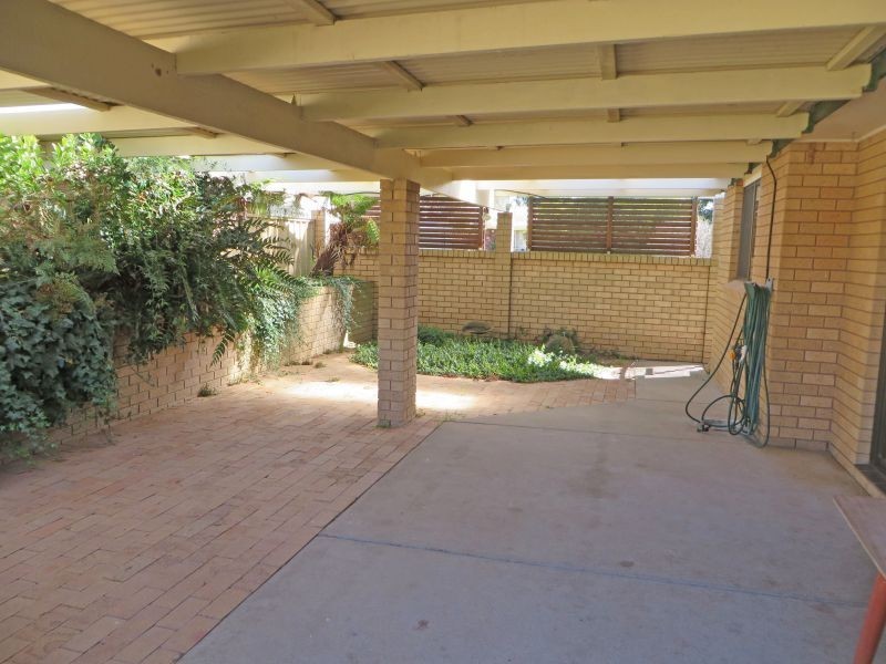 9 Nicholi Crescent, Wagga Wagga NSW 2650