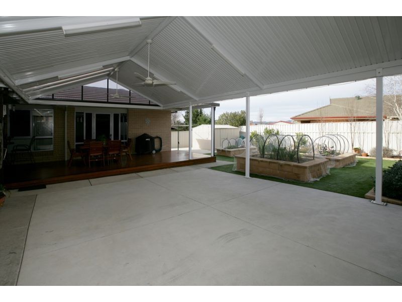 1/14 Budawang Place, Tatton NSW 2650