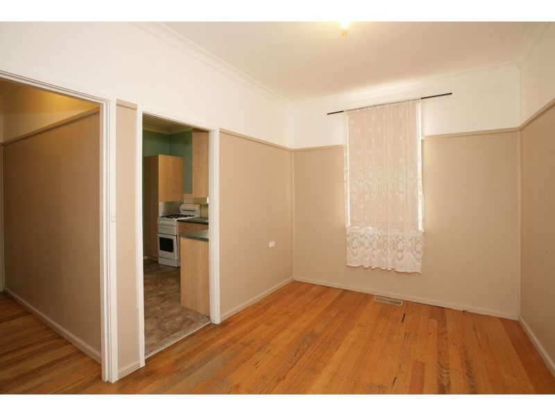 40 Castlereagh Avenue, Mount Austin NSW 2650
