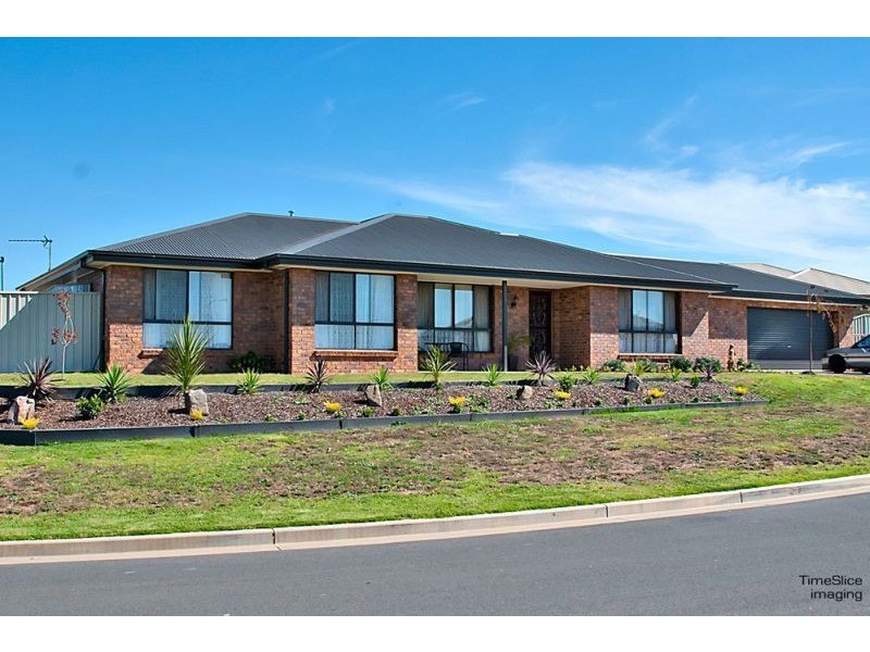 9 Alma Crescent, Wagga Wagga NSW 2650