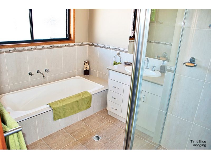 9 Alma Crescent, Wagga Wagga NSW 2650