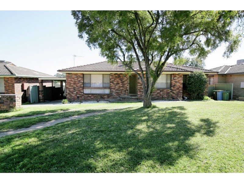 24 Mallory Street, Ashmont, Wagga Wagga NSW 2650