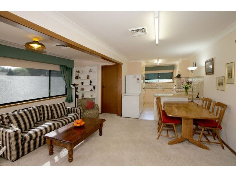 21 Sherwood Avenue, Kooringal NSW 2650