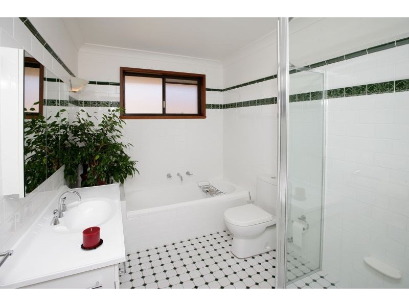 21 Sherwood Avenue, Kooringal NSW 2650