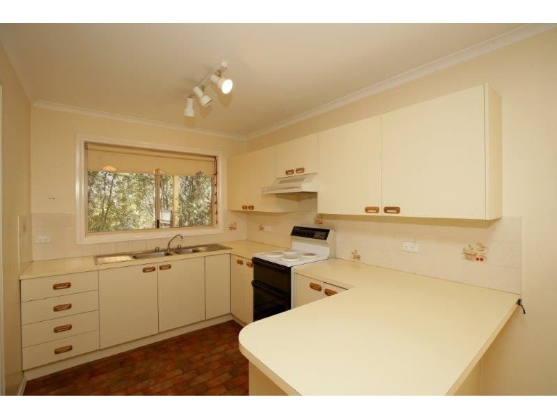 2/29 Brooklyn Drive, Bourkelands NSW 2650