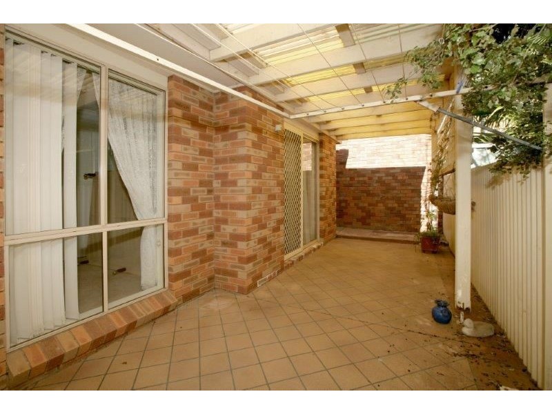 2/29 Brooklyn Drive, Bourkelands NSW 2650