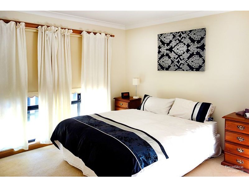 1/18 Hargrave Avenue, Lloyd NSW 2650