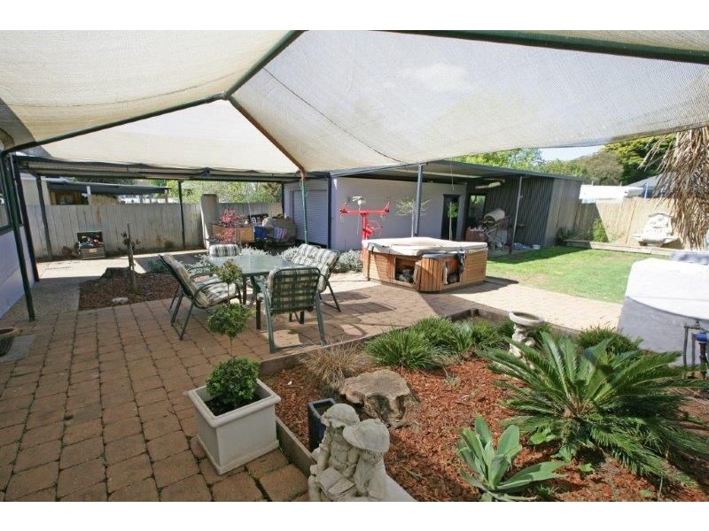 41 Mitchelmore Street, Turvey Park NSW 2650