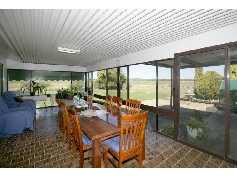 79 Parkins Road, Wagga Wagga NSW 2650