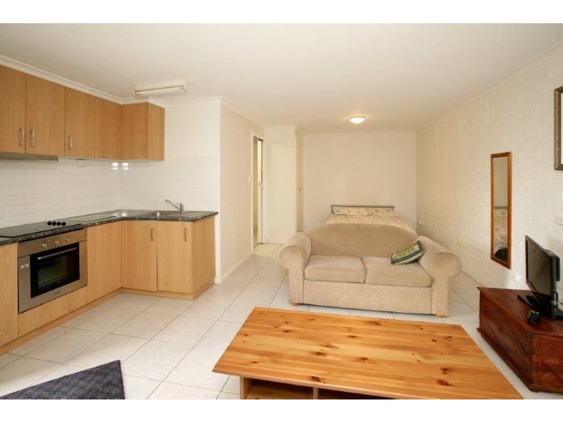 14 Young St, Wagga Wagga NSW 2650