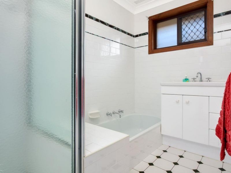 17 Taupo Drive, Wagga Wagga NSW 2650