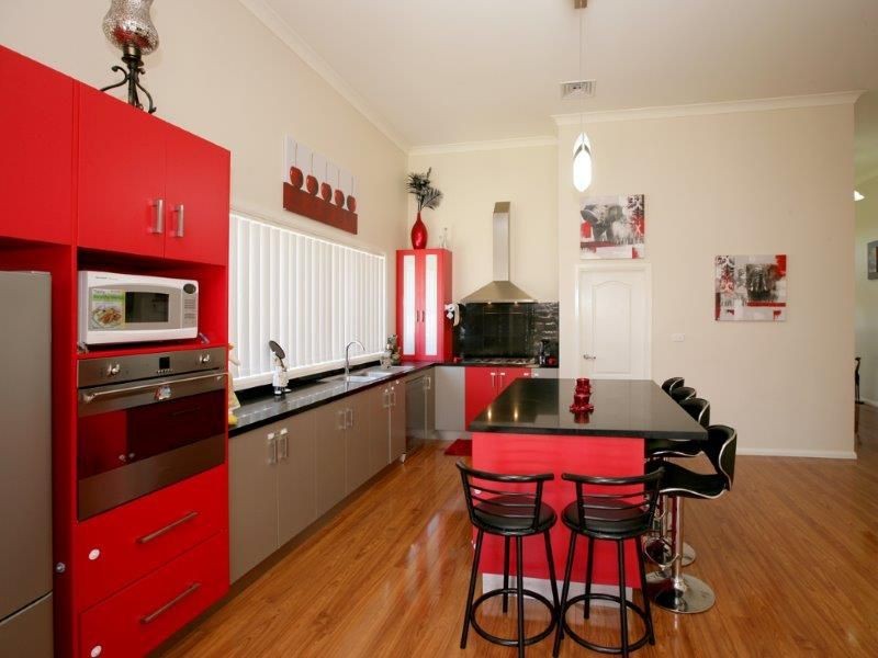 17 Atherton Crescent, Tatton NSW 2650