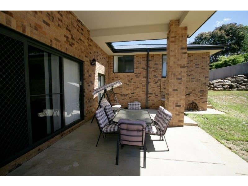 17 Atherton Crescent, Tatton NSW 2650