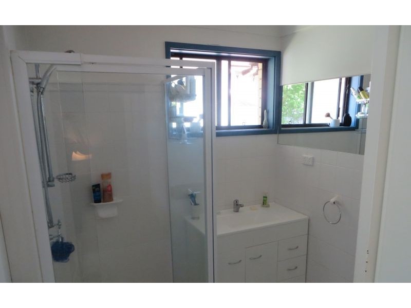 23 Huron Crescent, Lake Albert NSW 2650