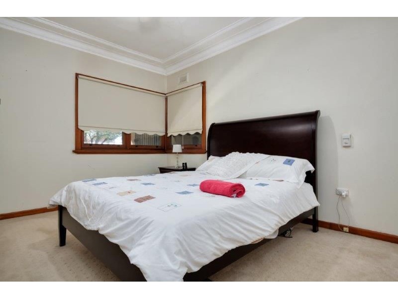 220 Kincaid Street, Wagga Wagga NSW 2650