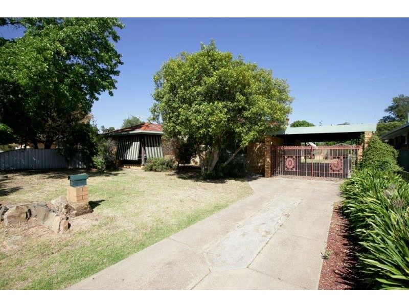 6 Awaba Avenue, Wagga Wagga NSW 2650