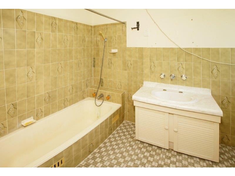 6 Awaba Avenue, Wagga Wagga NSW 2650