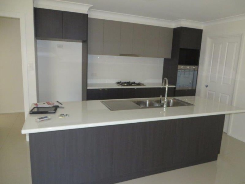 2/20 St Pauls Place, Estella NSW 2650