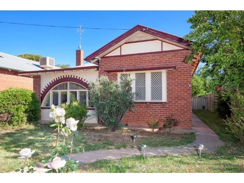 12 Darlow Street, Central, Wagga Wagga NSW 2650
