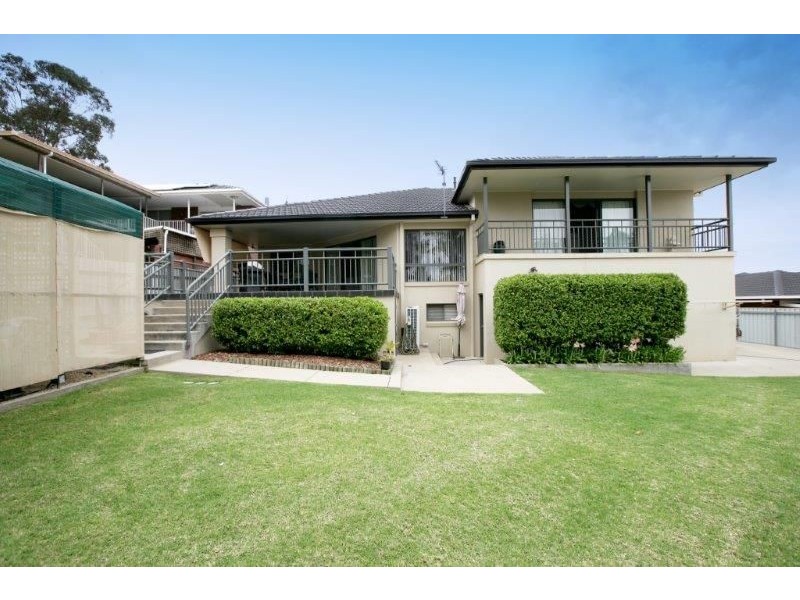 12 Allambie Way, Mount Austin NSW 2650