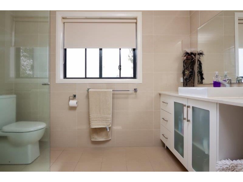 9 Olearia Place, Lake Albert, Wagga Wagga NSW 2650