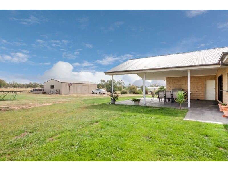 9 Olearia Place, Lake Albert, Wagga Wagga NSW 2650