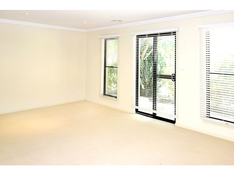 16 Galing Place, Central, Wagga Wagga NSW 2650