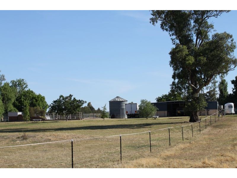 7 Pioneer Avenue, Gumly Gumly, Wagga Wagga NSW 2650