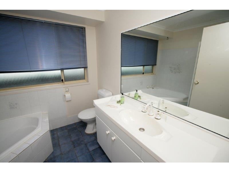 22 Doman Street, Wagga Wagga NSW 2650