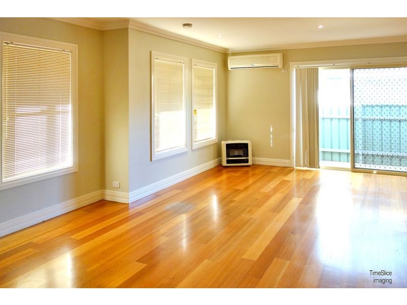 1/12-14 Lampe Avenue, Wagga Wagga NSW 2650