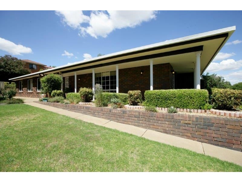 16 McCoullough Drive, Tolland Heights, Wagga Wagga NSW 2650