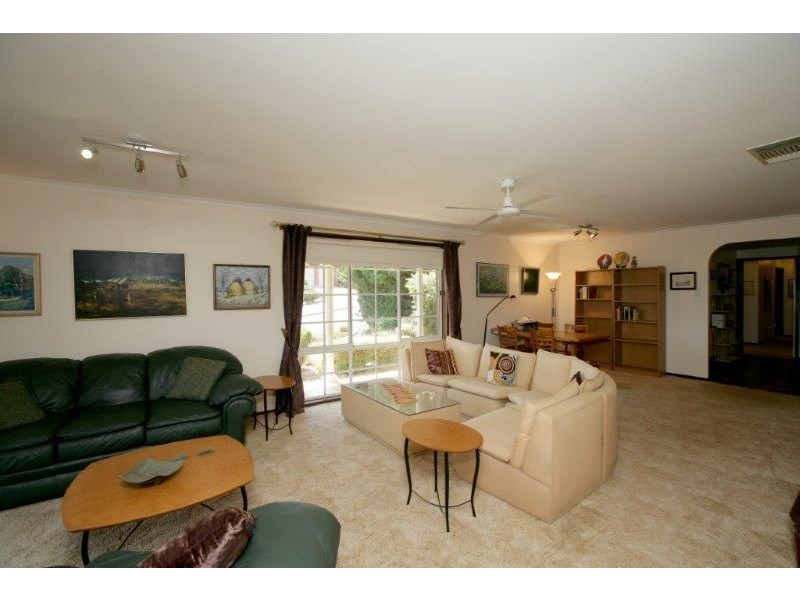16 McCoullough Drive, Tolland Heights, Wagga Wagga NSW 2650