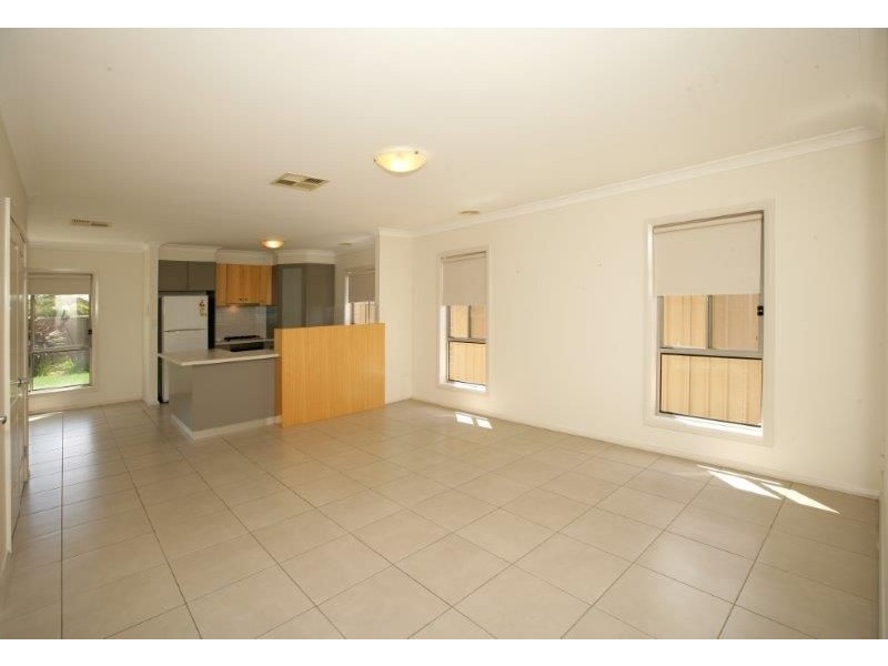 4/4-6 Gossett Street, Wagga Wagga NSW 2650