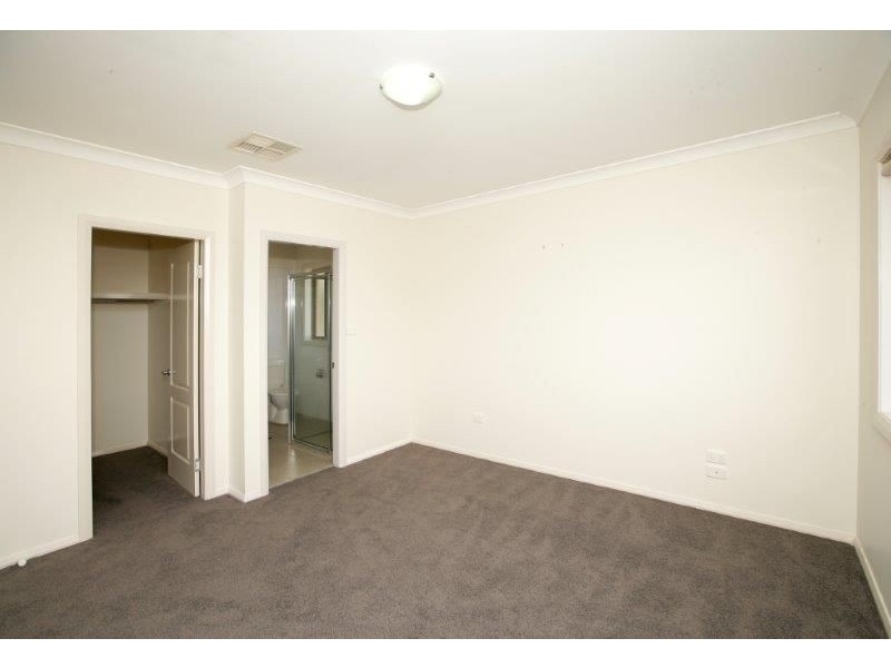 4/4-6 Gossett Street, Wagga Wagga NSW 2650