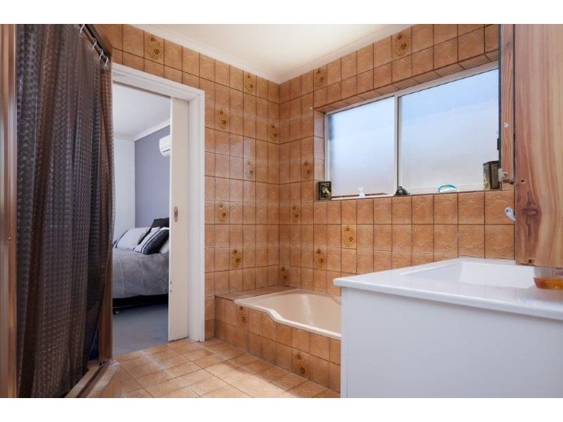 6 Melkin Avenue, Glenfield Park, Wagga Wagga NSW 2650