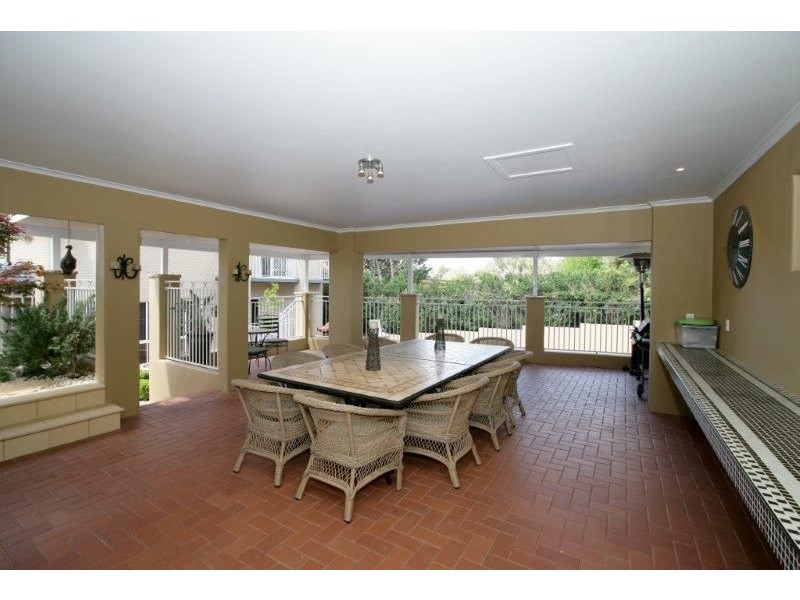 76 Lakehaven Drive, Lakehaven, Lake Albert NSW 2650