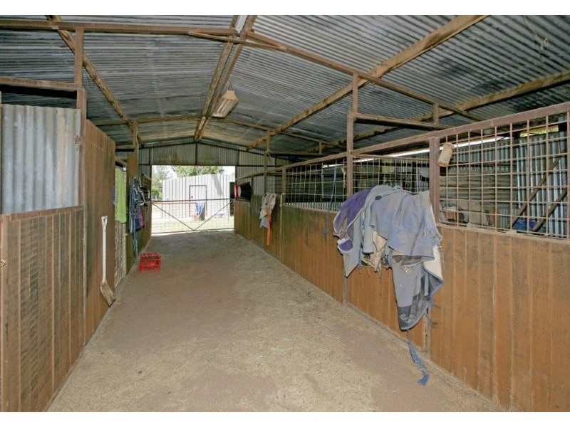 5 Elm Road, Wagga Wagga NSW 2650