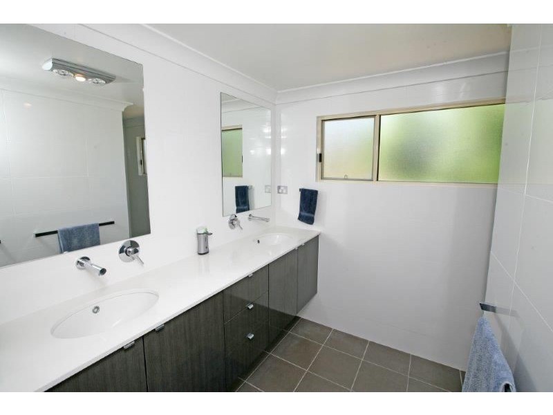 5 Elm Road, Wagga Wagga NSW 2650