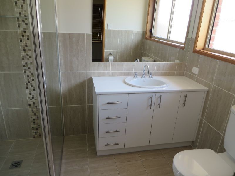 6 Pinnacle Place, Estella NSW 2650