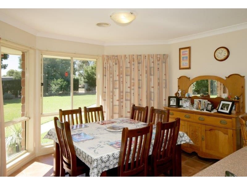 13 Ironbark Place, Springvale NSW 2650