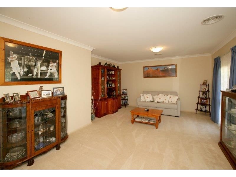 13 Ironbark Place, Springvale NSW 2650