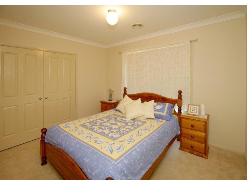 13 Ironbark Place, Springvale NSW 2650