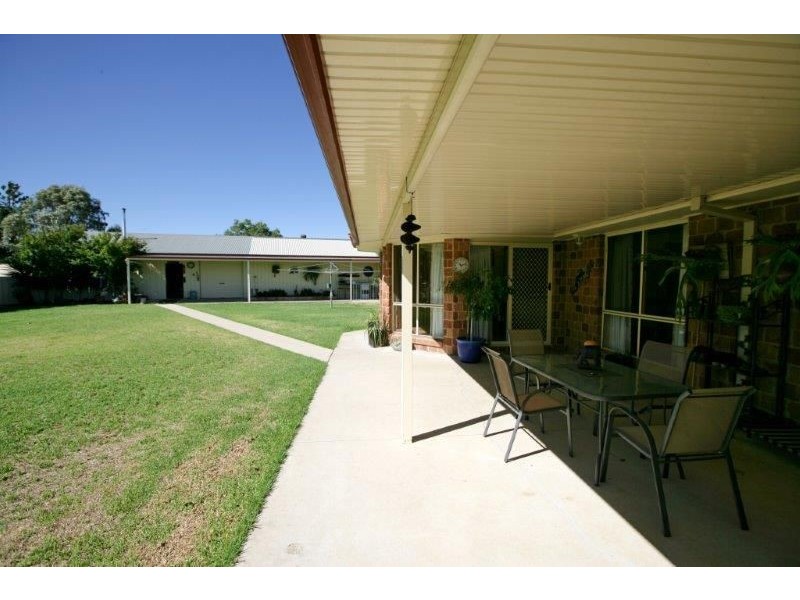 13 Ironbark Place, Springvale NSW 2650