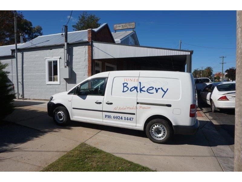 78 Broadway, Junee NSW 2663