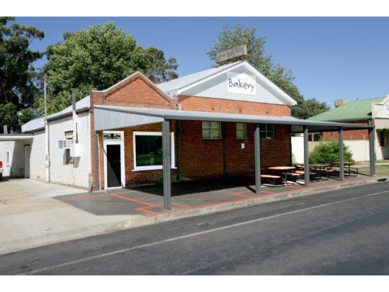 78 Broadway, Junee NSW 2663