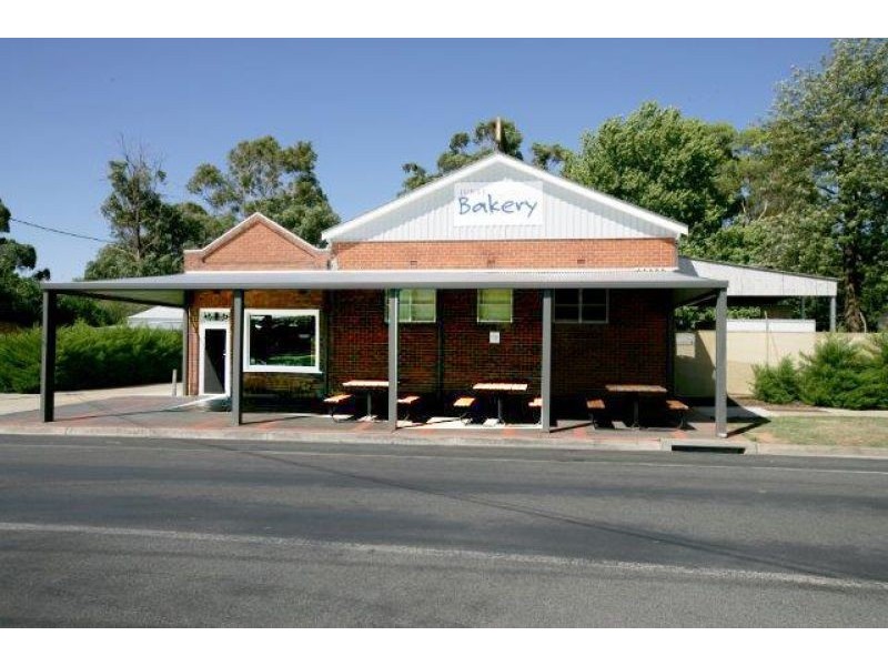 78 Broadway, Junee NSW 2663