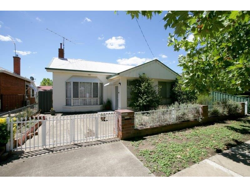 129 Gurwood Street, Wagga Wagga NSW 2650